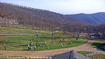 Weather camera view of Wintergreen Mtn. at 3600 ft. elev..