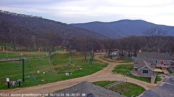 Weather camera view of Wintergreen Mtn. at 3600 ft. elev..