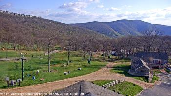 Weather camera view of Wintergreen Mtn. at 3600 ft. elev..