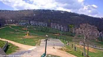 Weather camera view of Wintergreen Mtn. at 3600 ft. elev..