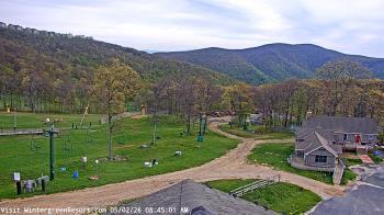 Weather camera view of Wintergreen Mtn. at 3600 ft. elev..