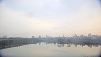 Weather camera view of Robert Morris CPA.