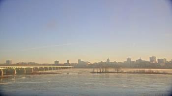 Weather camera view of Robert Morris CPA.