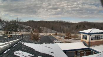 Weather camera view of Wrigley Elementary School.