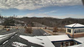 Weather camera view of Wrigley Elementary School.