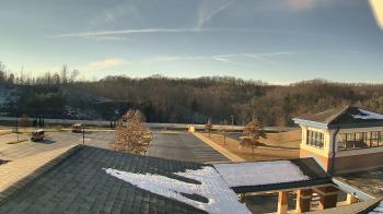 Weather camera view of Wrigley Elementary School.