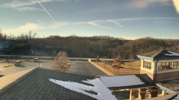 Weather camera view of Wrigley Elementary School.