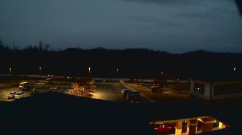 Weather camera view of Wrigley Elementary School.