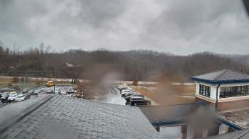 Weather camera view of Wrigley Elementary School.