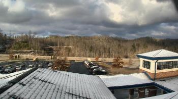 Weather camera view of Wrigley Elementary School.