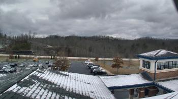 Weather camera view of Wrigley Elementary School.