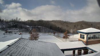 Weather camera view of Wrigley Elementary School.