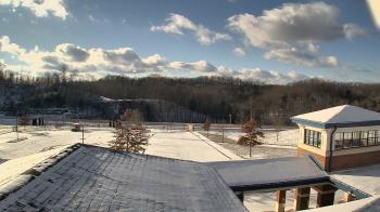 Weather camera view of Wrigley Elementary School.