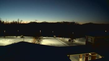 Weather camera view of Wrigley Elementary School.