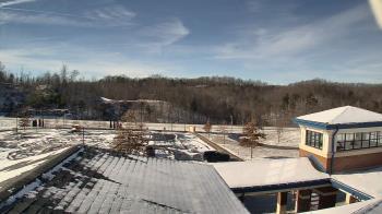Weather camera view of Wrigley Elementary School.