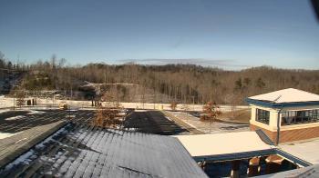 Weather camera view of Wrigley Elementary School.