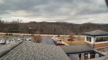 Weather camera view of Wrigley Elementary School.