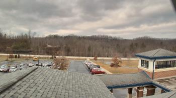 Weather camera view of Wrigley Elementary School.