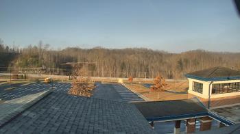 Weather camera view of Wrigley Elementary School.