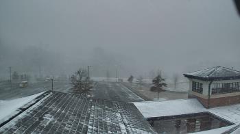 Weather camera view of Wrigley Elementary School.