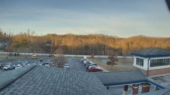 Weather camera view of Wrigley Elementary School.