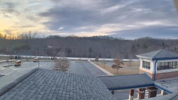 Weather camera view of Wrigley Elementary School.