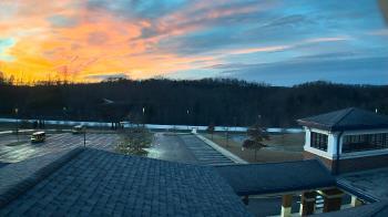 Weather camera view of Wrigley Elementary School.