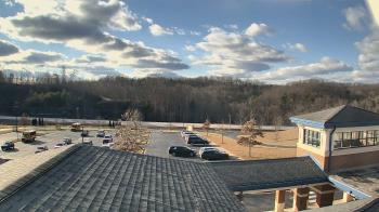 Weather camera view of Wrigley Elementary School.