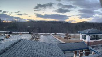 Weather camera view of Wrigley Elementary School.