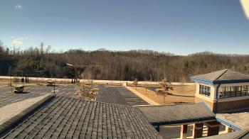 Weather camera view of Wrigley Elementary School.