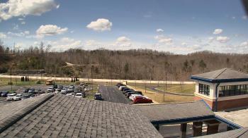 Weather camera view of Wrigley Elementary School.