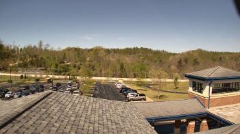 Weather camera view of Wrigley Elementary School.