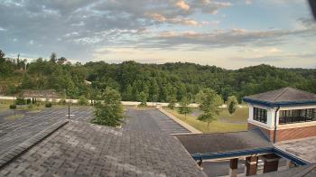 Weather camera view of Wrigley Elementary School.