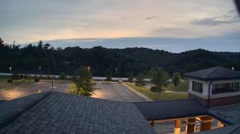 Weather camera view of Wrigley Elementary School.