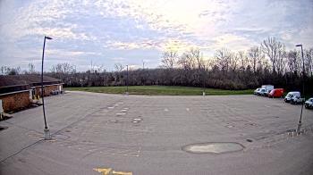 Weather camera view of Zion Public School District 6.