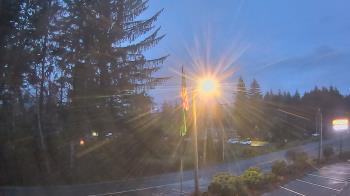 Weather camera view of Wishkah Valley School.