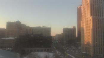 Weather camera view of Akron-Summit County Public Library.