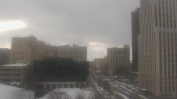 Weather camera view of Akron-Summit County Public Library.