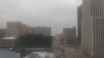 Weather camera view of Akron-Summit County Public Library.