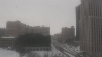 Weather camera view of Akron-Summit County Public Library.