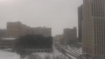Weather camera view of Akron-Summit County Public Library.