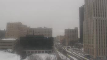 Weather camera view of Akron-Summit County Public Library.