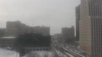 Weather camera view of Akron-Summit County Public Library.