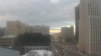 Weather camera view of Akron-Summit County Public Library.