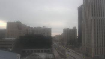 Weather camera view of Akron-Summit County Public Library.