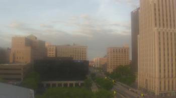 Weather camera view of Akron-Summit County Public Library.