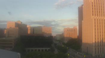 Weather camera view of Akron-Summit County Public Library.