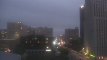 Weather camera view of Akron-Summit County Public Library.