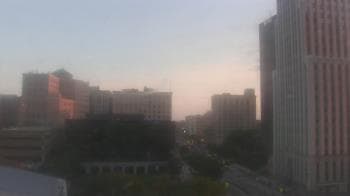Weather camera view of Akron-Summit County Public Library.