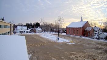 Weather camera view of Antwerp Primary School.